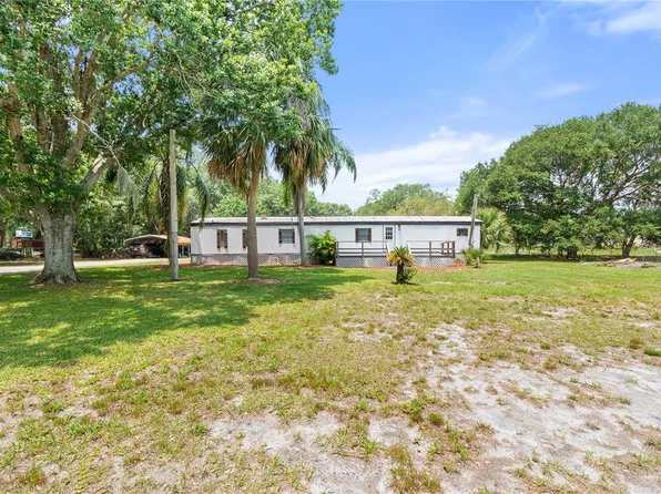 4030 Cedar Hammock St, Lake Wales, FL 33859