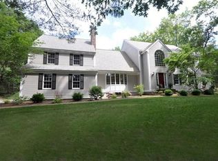 384 Dutton Rd, Sudbury, MA 01776
