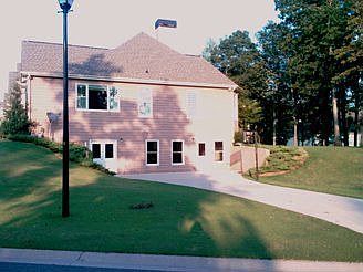 3rd image of 4930 Magnolia Creek Dr