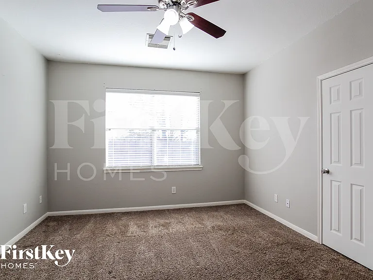 12911 Pine Meadows St — Photo 7