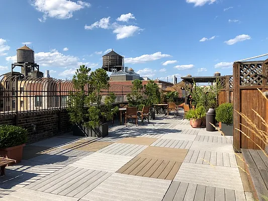 Sold by Compass | media 10