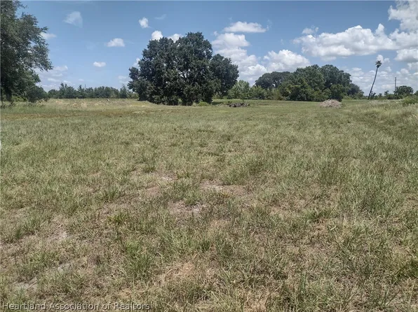 1273 Blue Heron Dr, Sebring, FL 33876