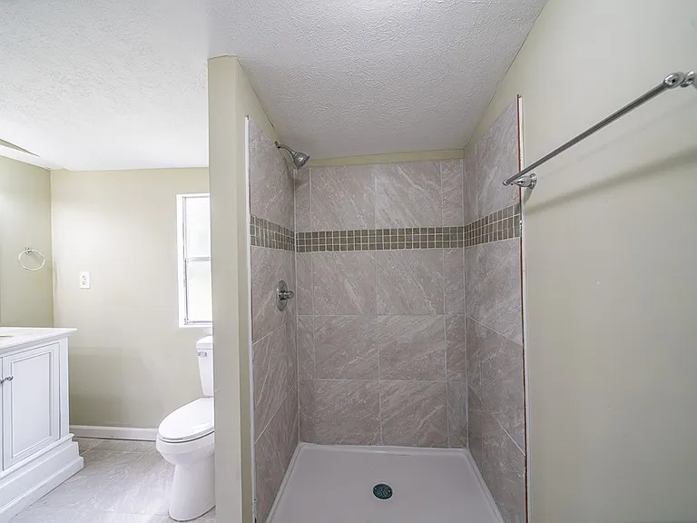 70 Shephard Dr — Photo 18