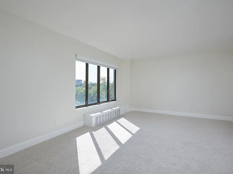3100 S Manchester St #635 — Photo 8