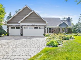2020 Autumn Pl, Roseville, MN 55113