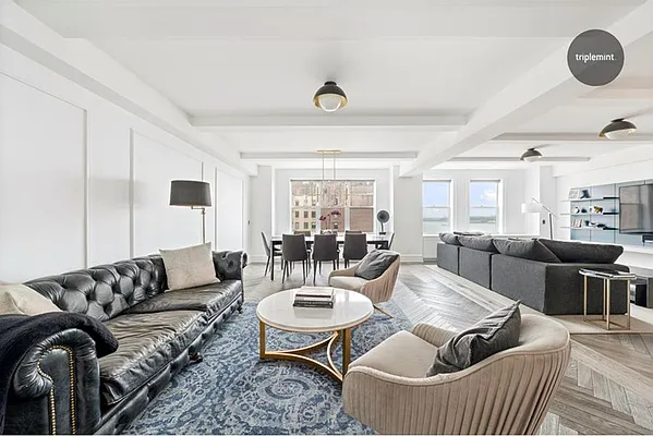 Sold by Triplemint | media 15