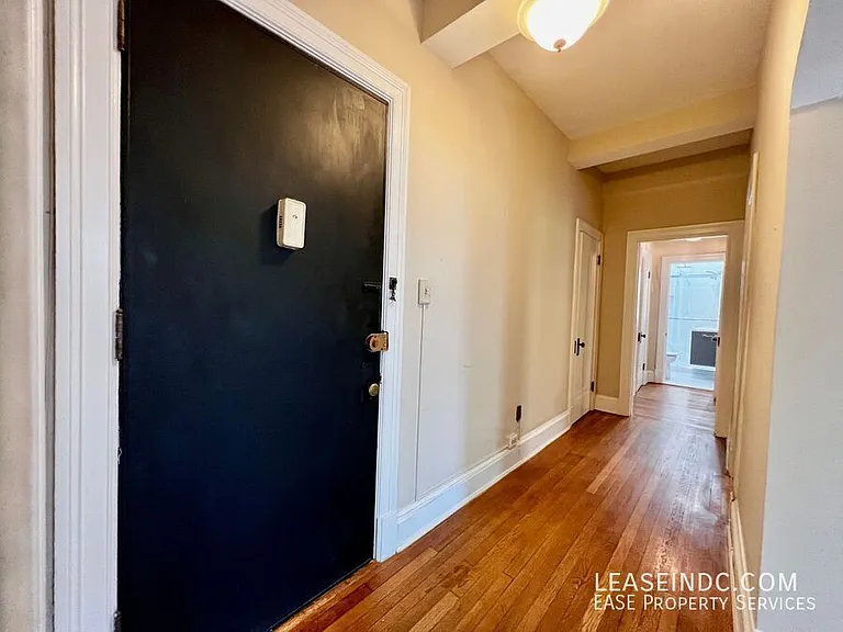 5402 Connecticut Ave NW #401 — Photo 3
