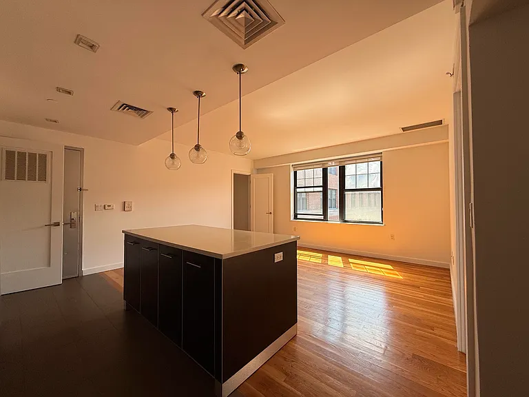 123 Parkside Ave #7J — Photo 4