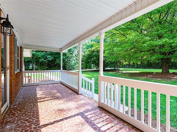 4th image of 4150 Old Julian Rd