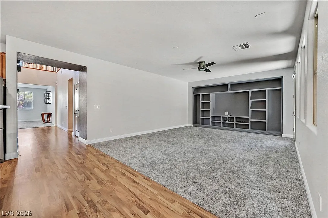 3 bed, 2.5 bath, 2816 sqft, $2,500 — Photo 3