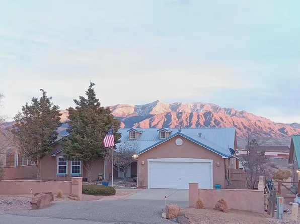 2316 Monterrey Rd NE, Rio Rancho, NM 87144