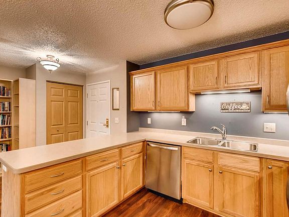 3rd image of 1321 Lake Dr W APT 110