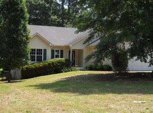 335 Hills Point Ct, Bethlehem, GA 30620