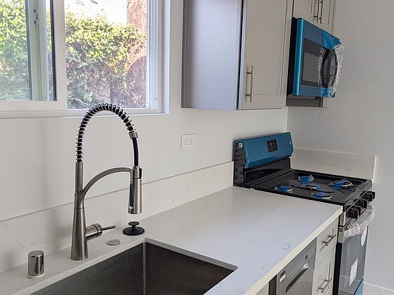 4th image of 1500 S Glendale Ave #3