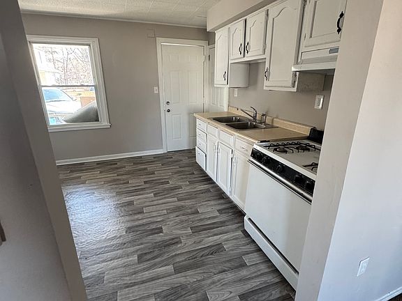 2nd image of 800 N Central Dr #845