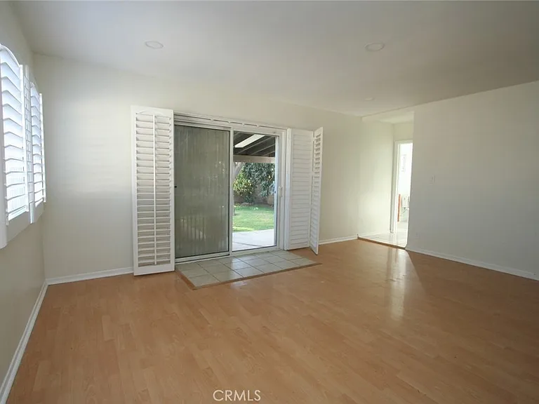9968 Daines Dr — Photo 15