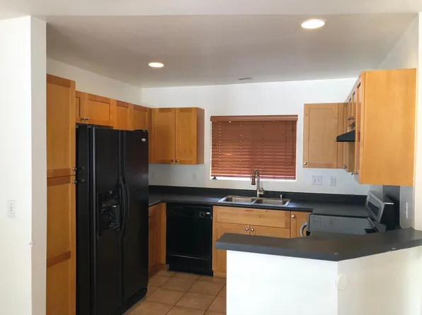 87-1976 Pakeke St APT J, Waianae, HI 96792