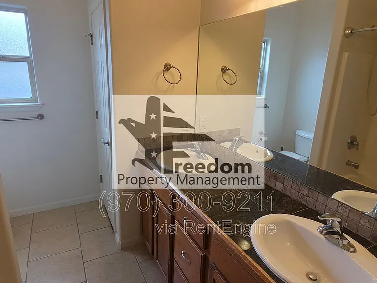1187 Cherrywood Ave — Photo 6