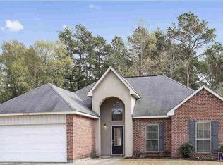 26088 Glenbrooke Dr, Denham Springs, LA 70726