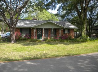 9912 Charterhouse Rd, Little Rock, AR 72227