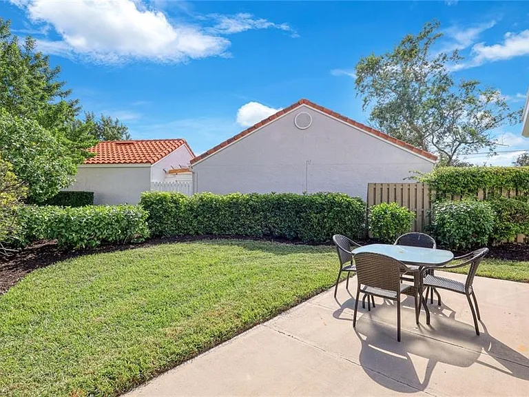 714 Reef Point Cir — Photo 25