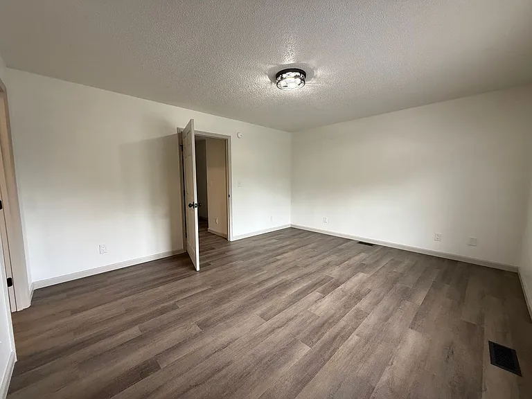 1541 Southside Rd — Photo 10
