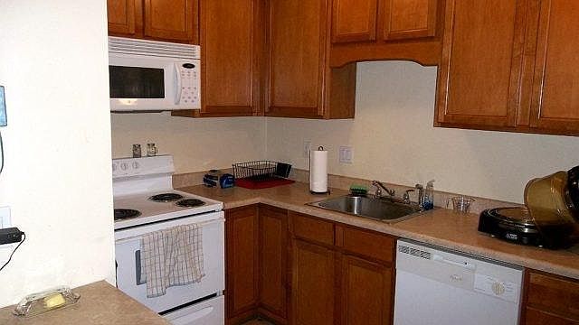 2nd image of 409 Bimson Ave Unit C