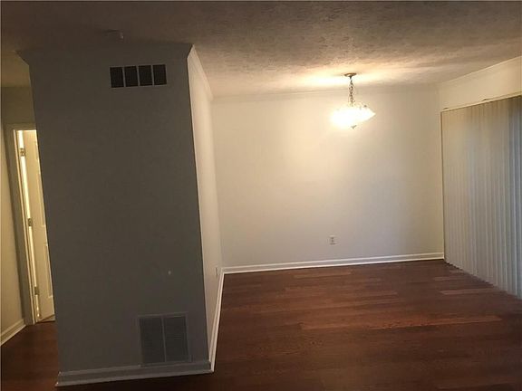 2nd image of 3404 Bayshore Dr