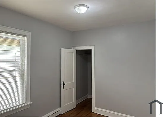 10431 S Avenue F — Photo 13