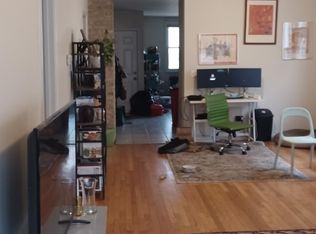 1924 W School St #1, Chicago, IL 60657