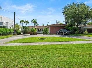 85 S Royal Poinciana Blvd, Miami Springs, FL 33166