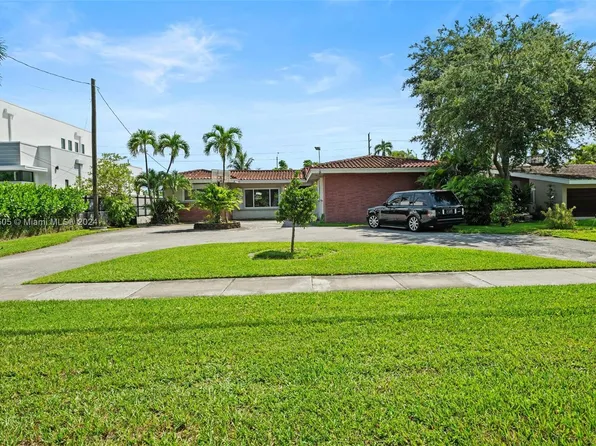 85 S Royal Poinciana Blvd, Miami Springs, FL 33166