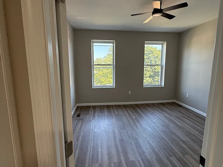 602 Denison St — Photo 4