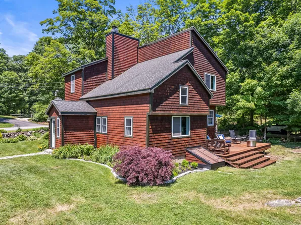 92 Bartlett Road, Kittery, ME 03905