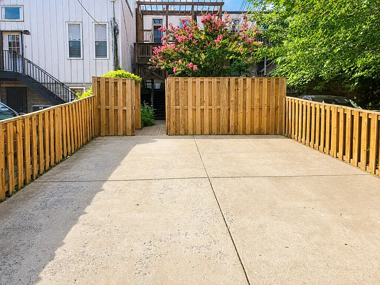 1466 Chapin St NW — Photo 16