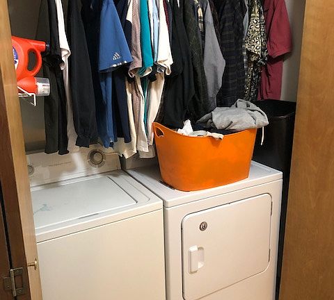 Washer/dryer included.