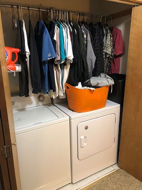 Washer/dryer included.