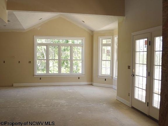 5th image of 120 Southwind Cir