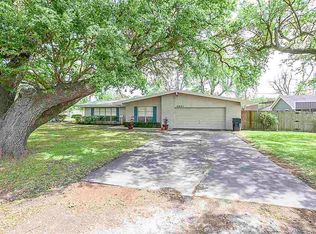 4321 Wilson Ave, Groves, TX 77619