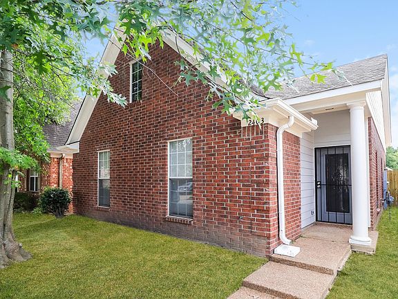 3rd image of 2403 Lake Garden Dr #D