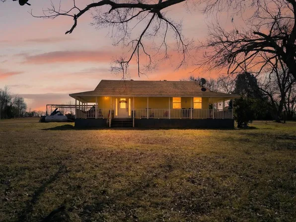 22384 County Road 445, Lindale, TX 75771