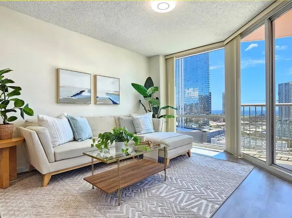 801 S King St APT 1904, Honolulu, HI 96813