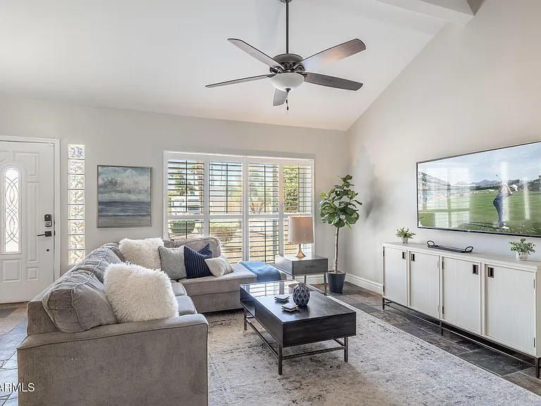 5948 E Corrine Dr — Photo 8