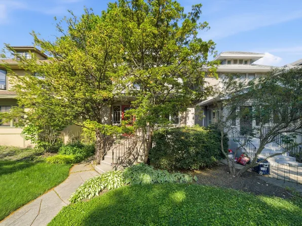 704 Clarence Ave, Oak Park, IL 60304
