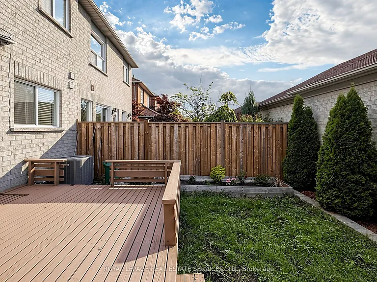 5837 Rainberry Dr — Photo 39