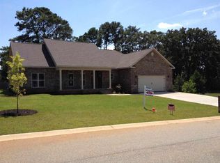 1025 Thistlewood Dr, Kathleen, GA 31047