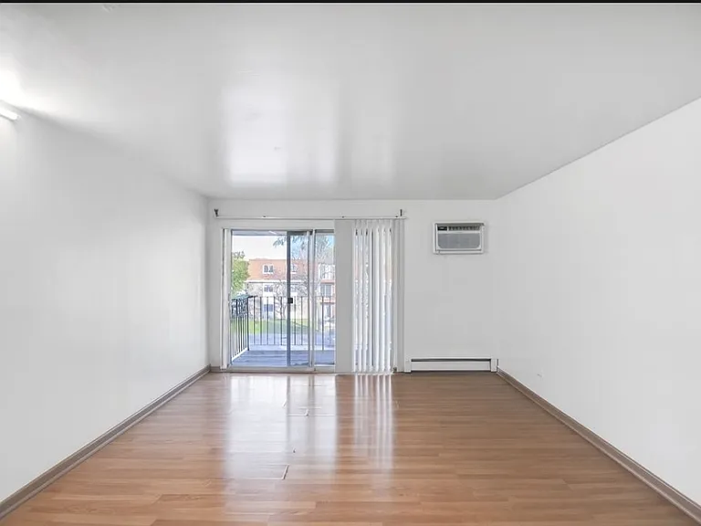 1080 Knoll Ln #305 — Photo 3