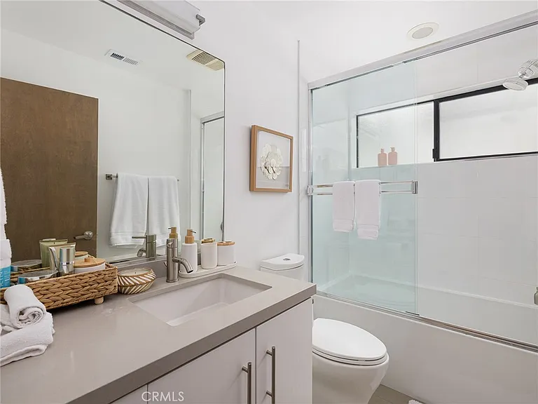 121 E Walnut Ave — Photo 27