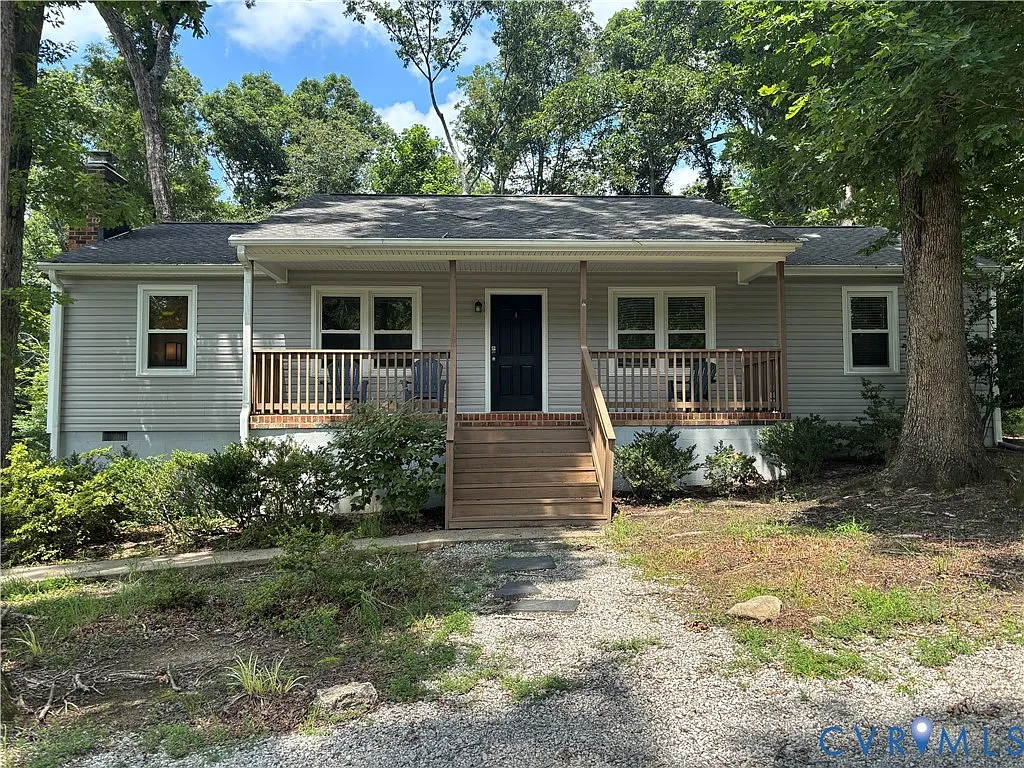 3 bed, 2.0 bath, 1352 sqft, $3,100 — Photo 1
