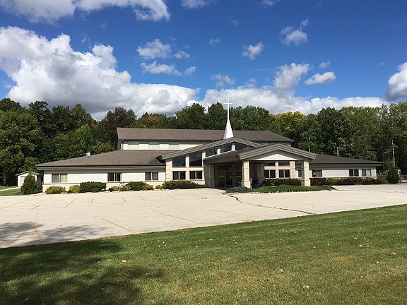 2nd image of 760 Airport Dr